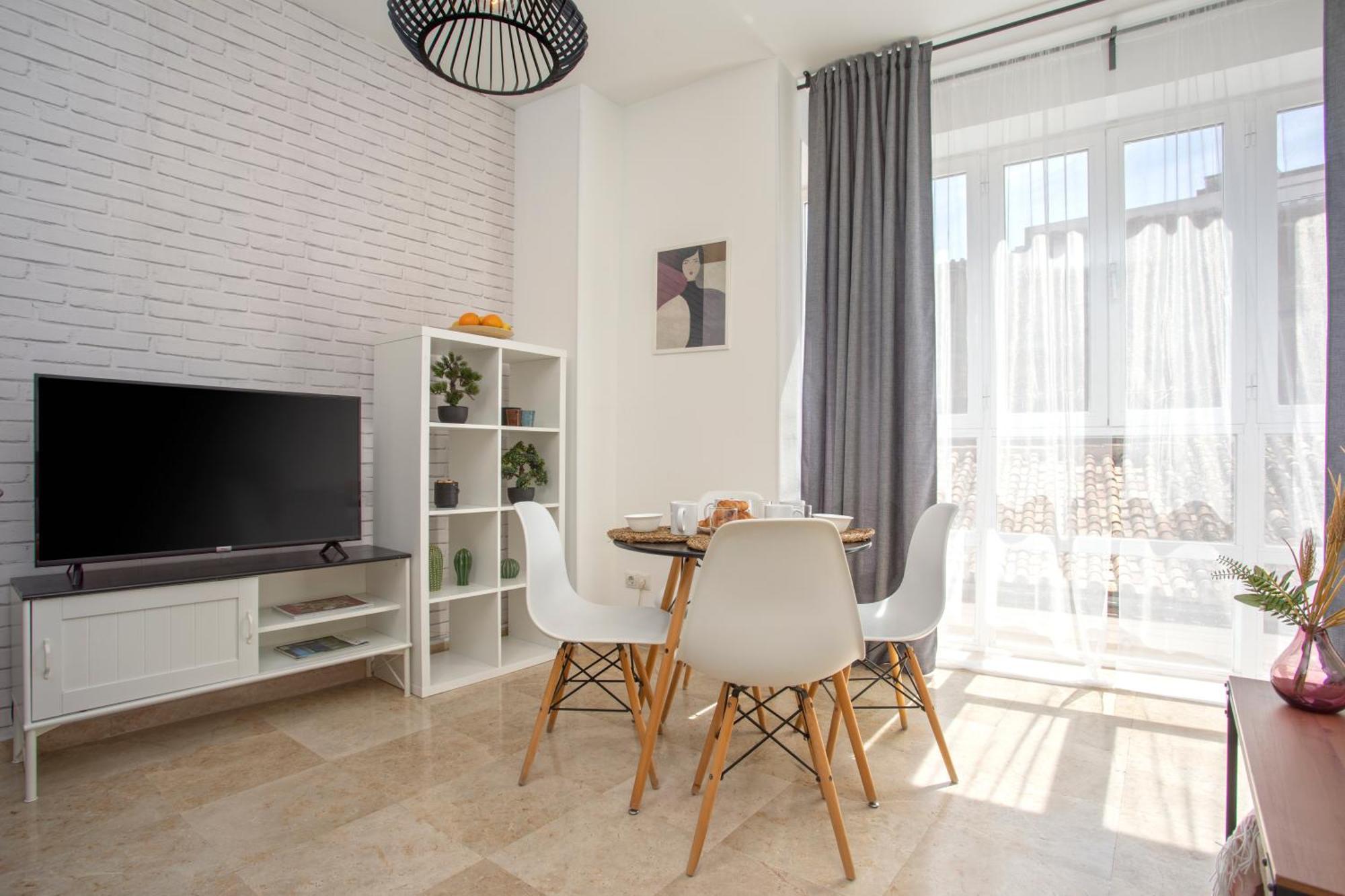 Precioso Apartamento En Pleno Centro By Rent Me Malaga Exterior photo