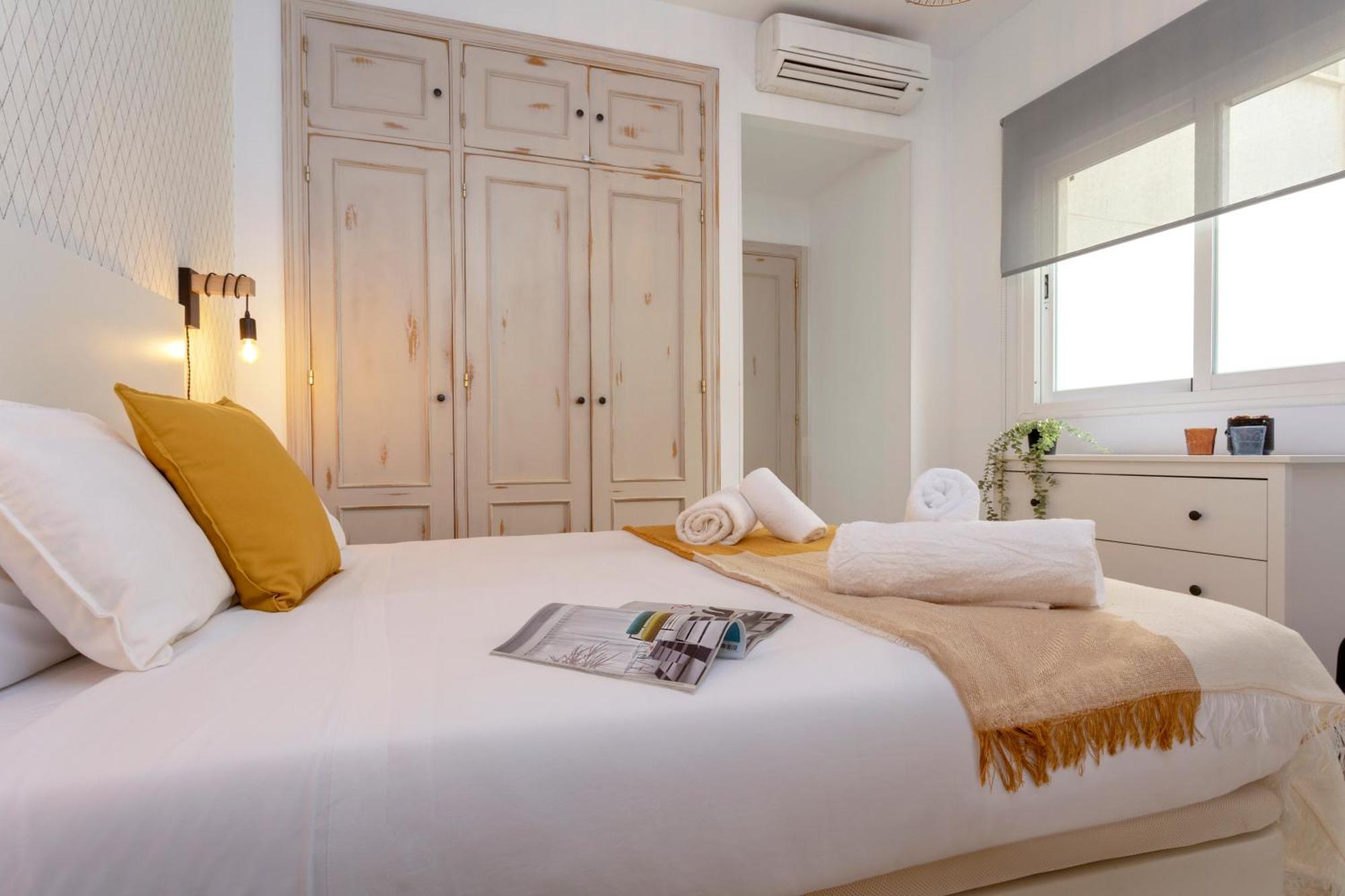Precioso Apartamento En Pleno Centro By Rent Me Malaga Exterior photo